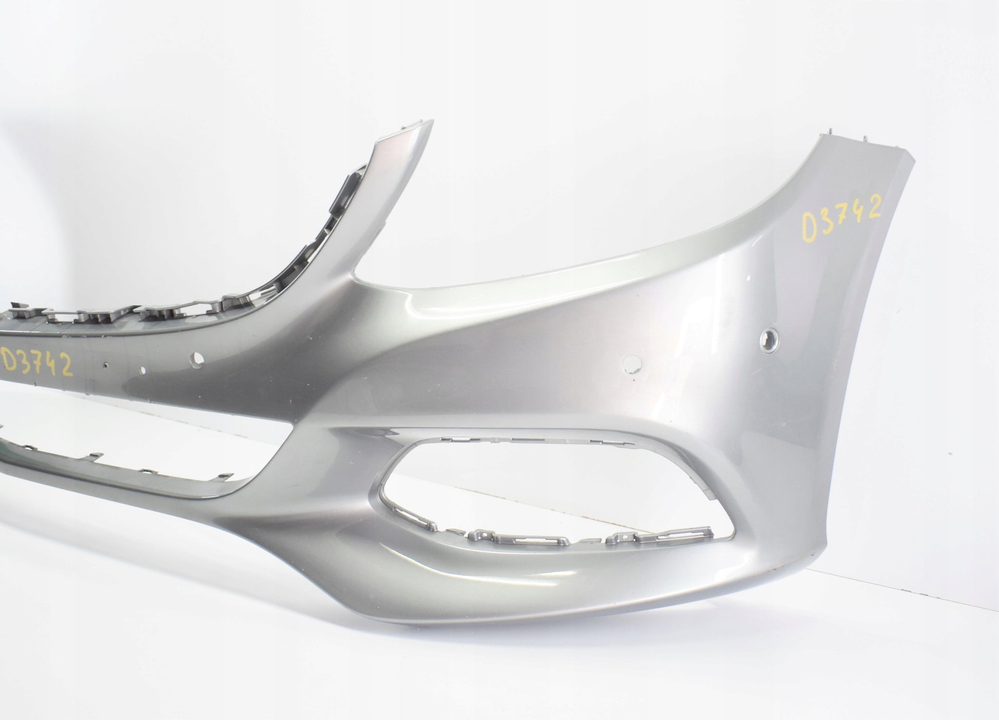 C CLASS W205 ELEGANCE FRONT BUMPER SUPER CONDITION ORG