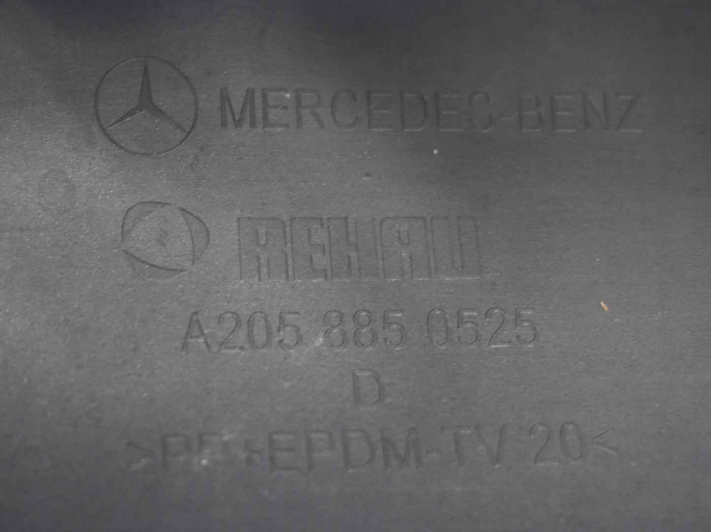 C CLASS W205 ELEGANCE FRONT BUMPER SUPER CONDITION ORG