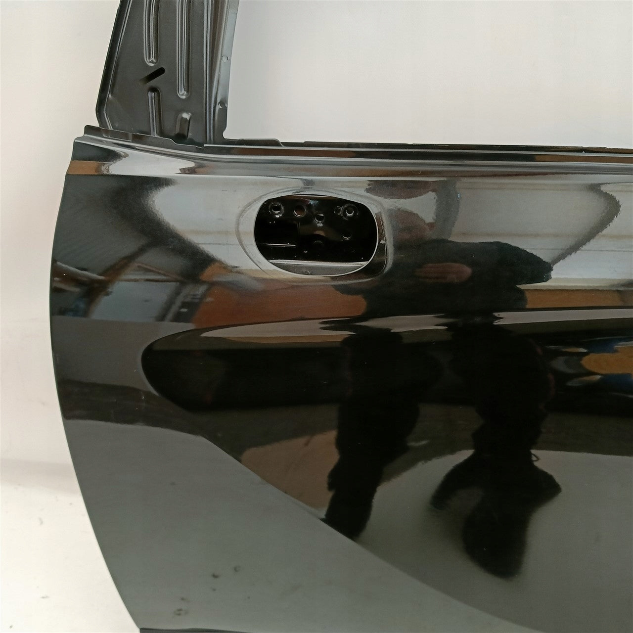 LEFT FRONT DOOR OPEL CROSSLAND 13467545