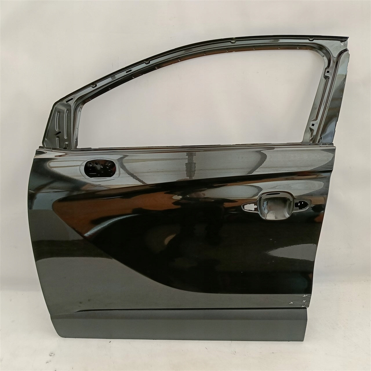 LEFT FRONT DOOR OPEL CROSSLAND 13467545