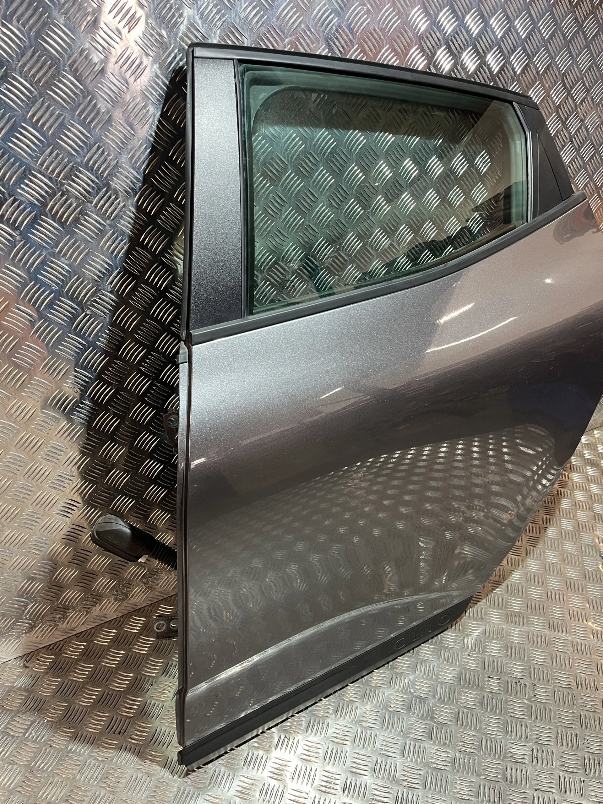LEFT REAR DOOR RENAULT CLIO V 19- TEKQG