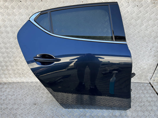 REAR RIGHT DOOR MAZDA 3 BP 19- 42M