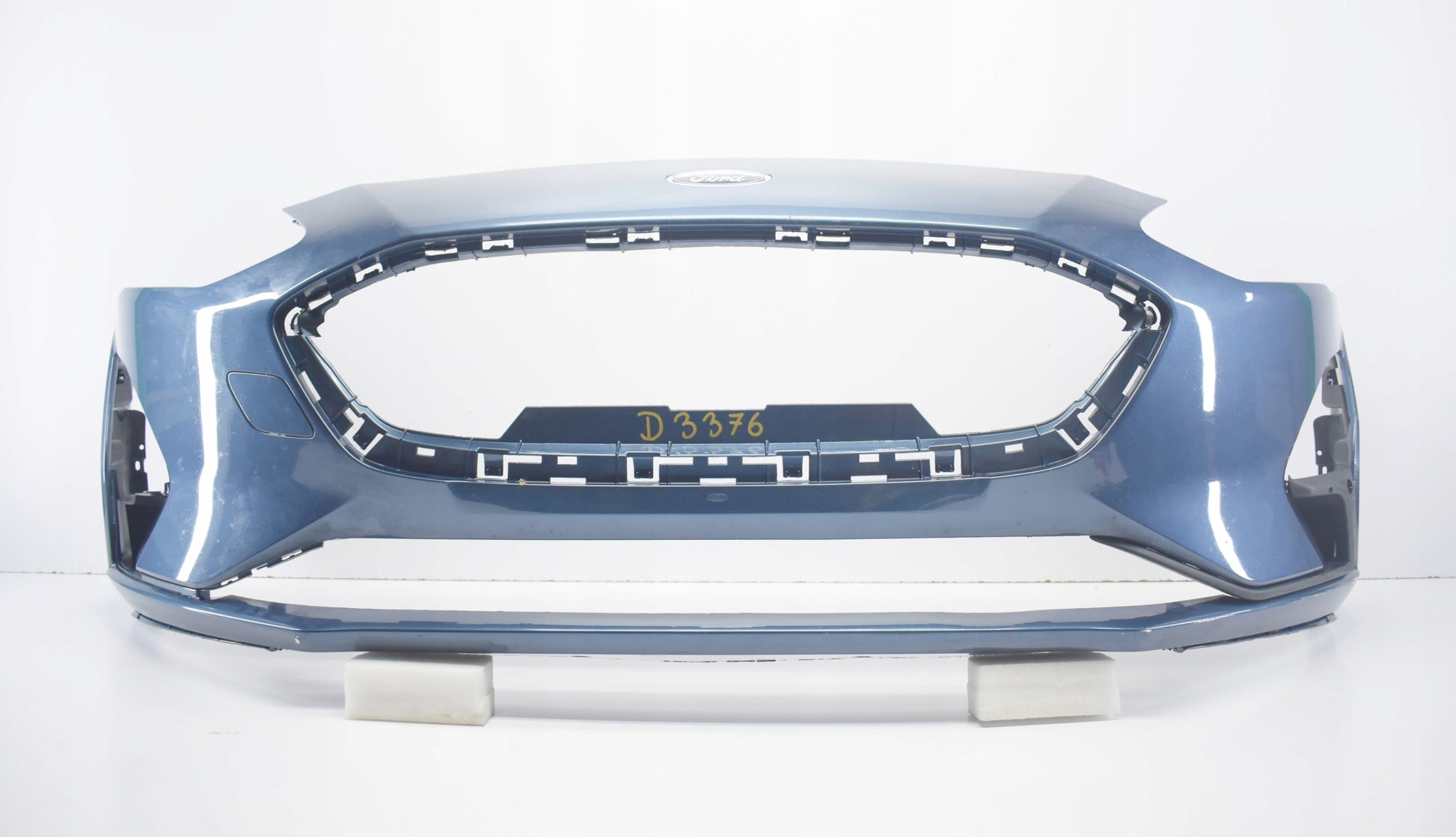 FORD FOCUS MK4 FRONT BUMPER SUPER CONDITION