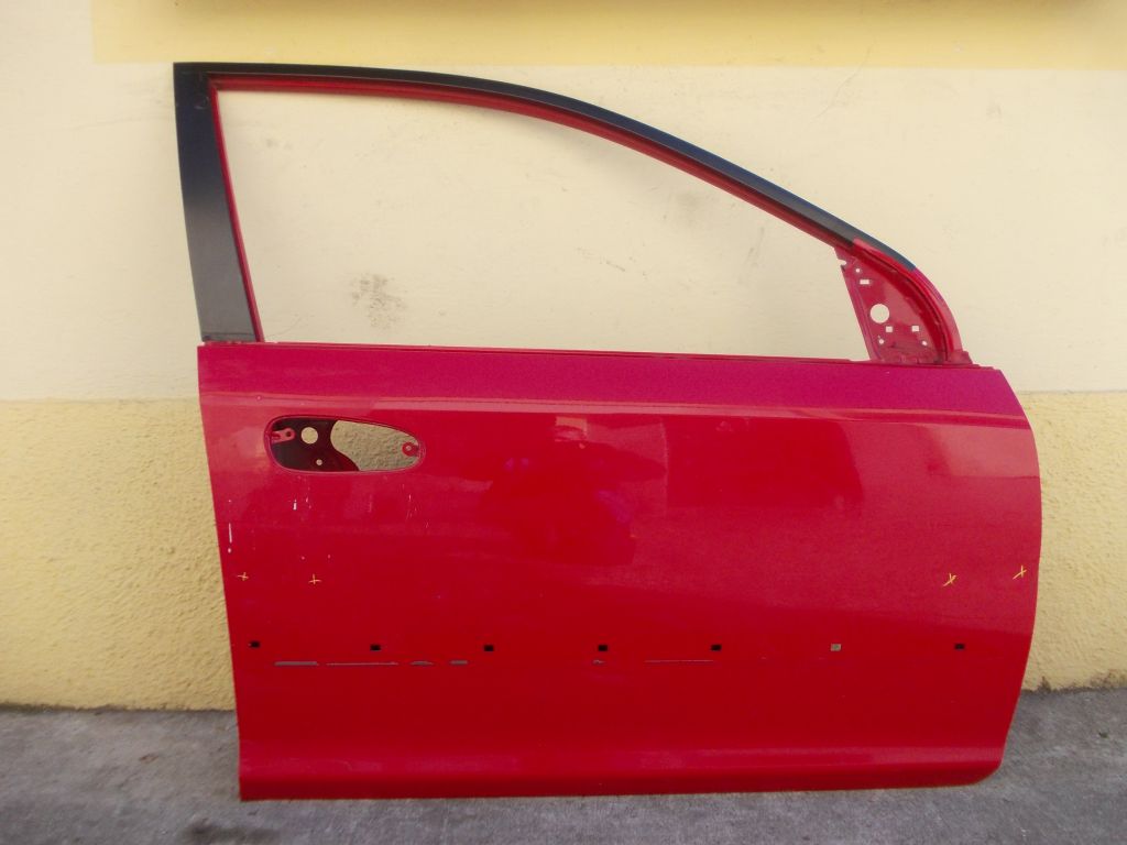HONDA CIVIC VII LIFT 5D 03-05 Front Right Door