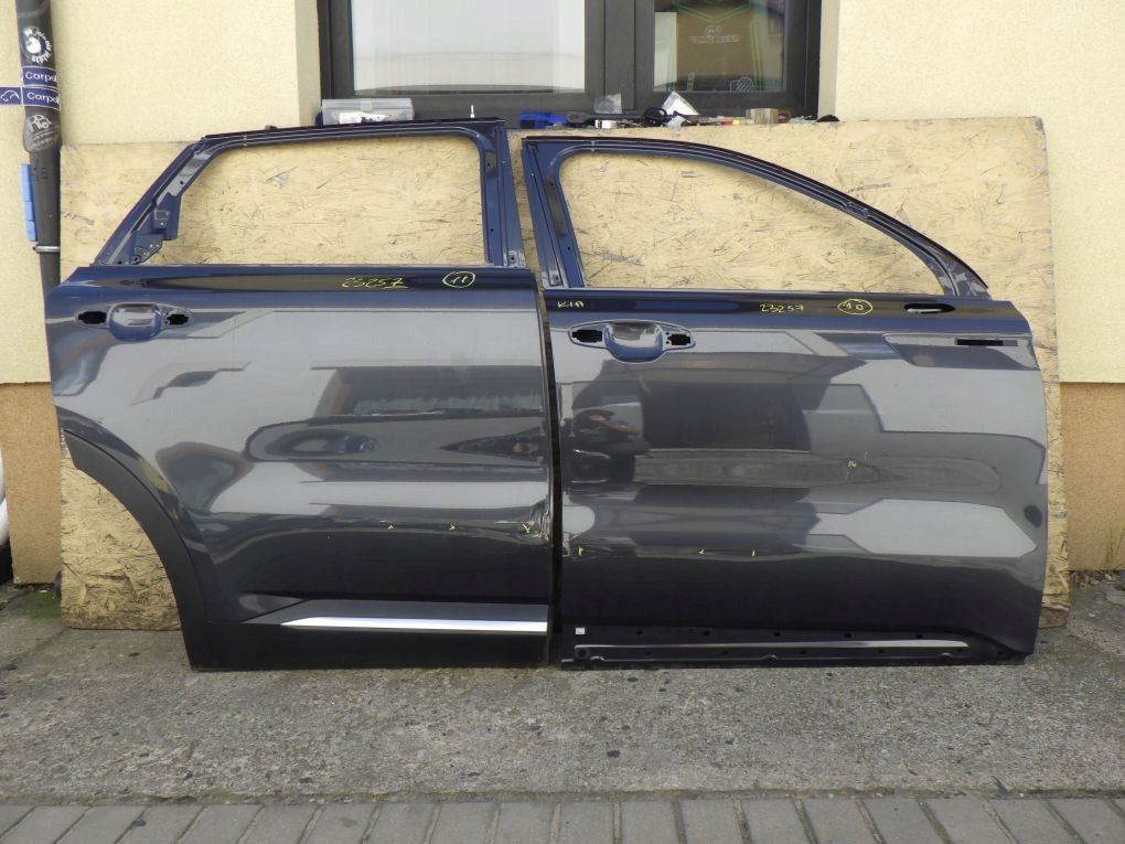 KIA SORENTO 4 IV MQ4 2020- Rear Right Door