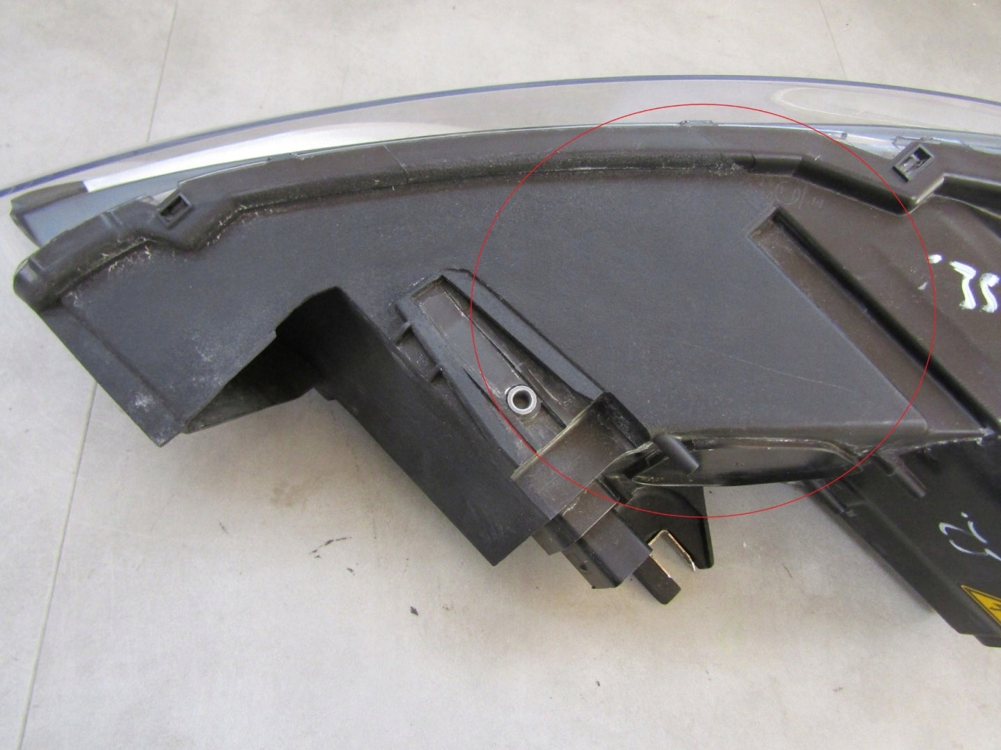 AUDI A1 HEADLIGHT XENON 8X 10-14 RIGHT RH