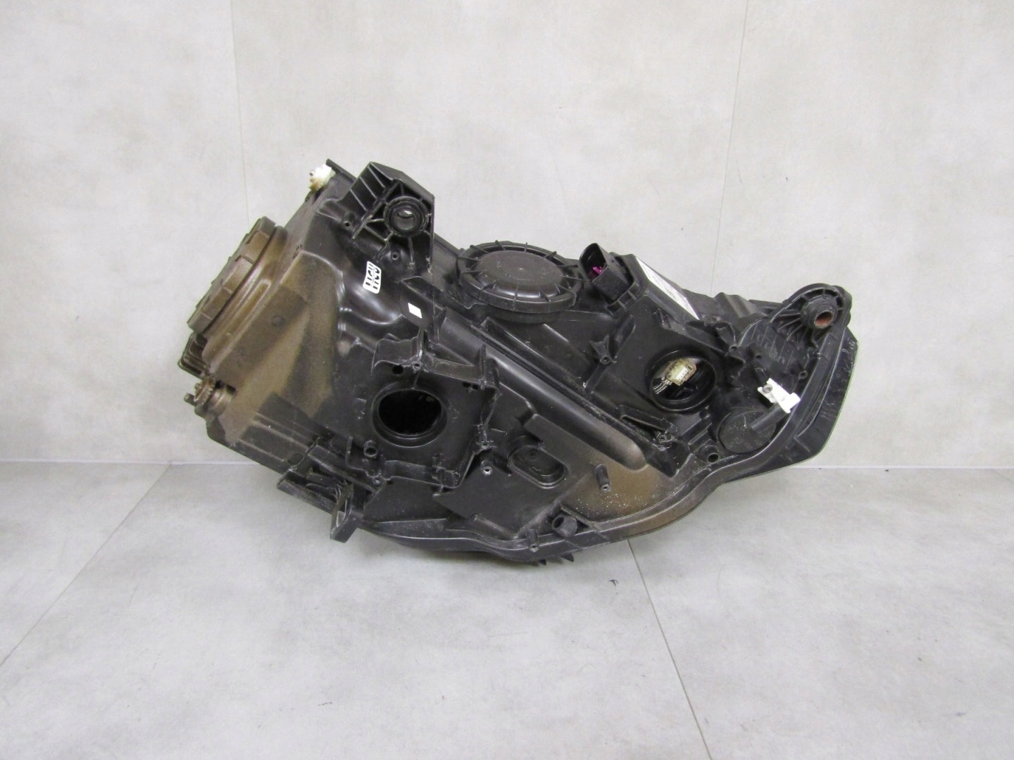 AUDI A3 8V 8V0 HEADLIGHT XENON NON-SWIVELING 12-16 LH LEFT 8V0941005