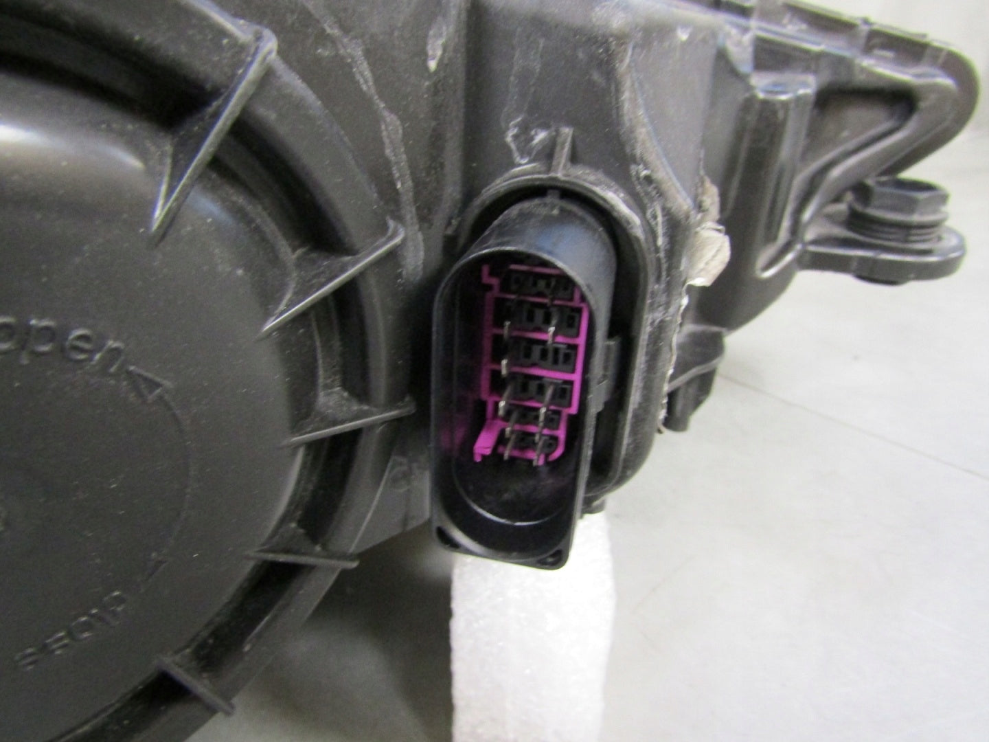 AUDI A3 8V0 8V XENON HEADLIGHT NON-SWIVEL 12-16 LH LEFT