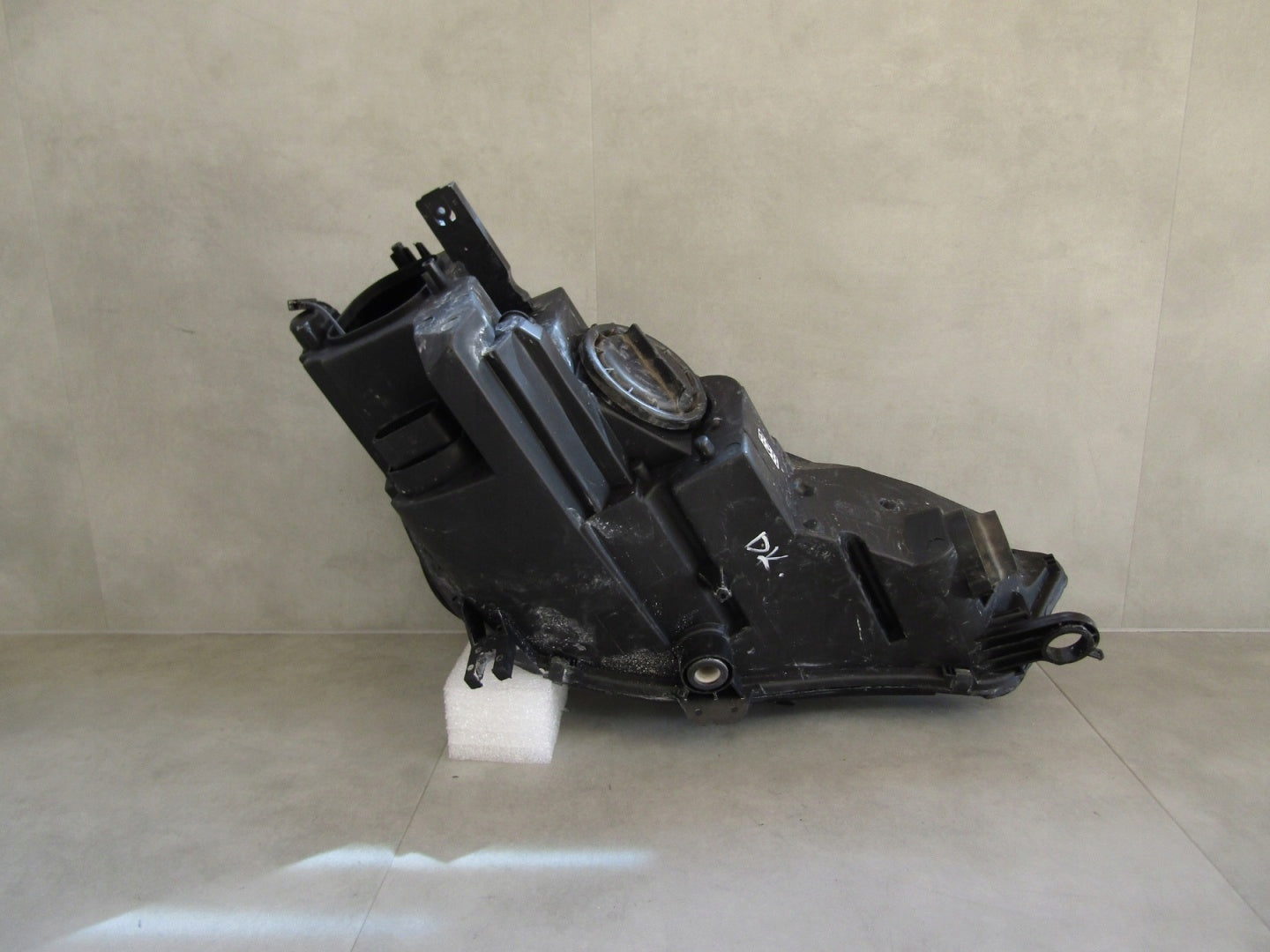 AUDI A4 B9 XENON HEADLIGHT 15-19 LH 8W0941005