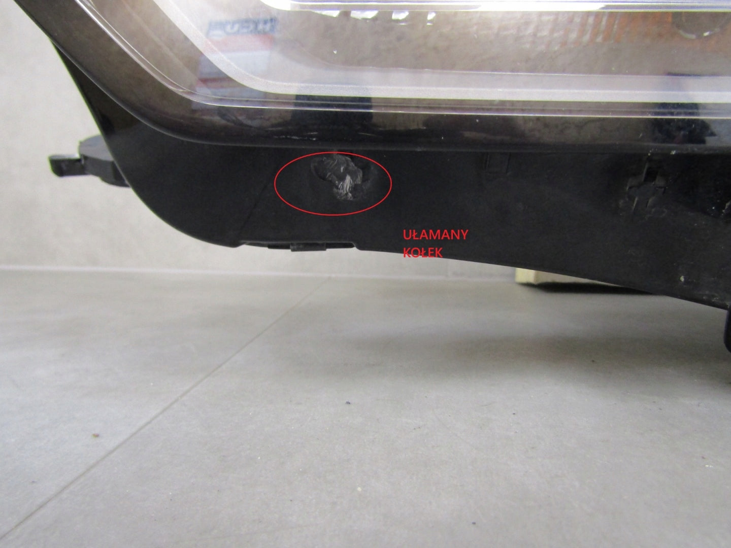 AUDI A4 B9 XENON HEADLIGHT 15-19 LH 8W0941005