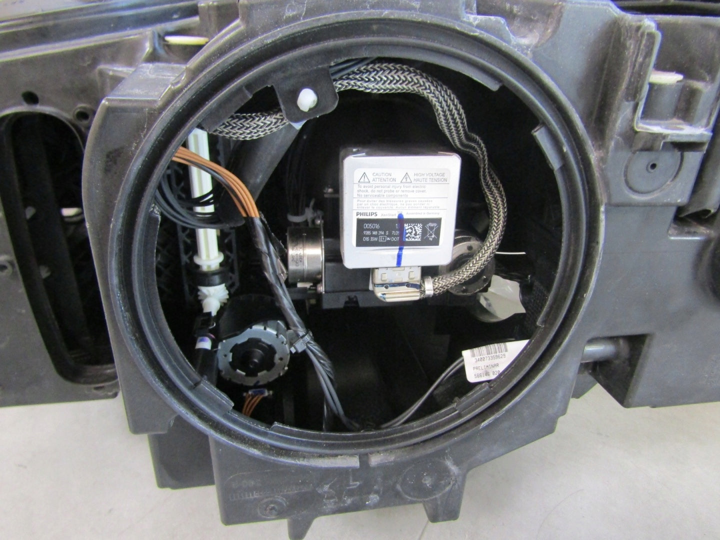 BMW X5 F15 X6 F16 Xenon Adaptive Headlight RH RIGHT 13-18 7460614