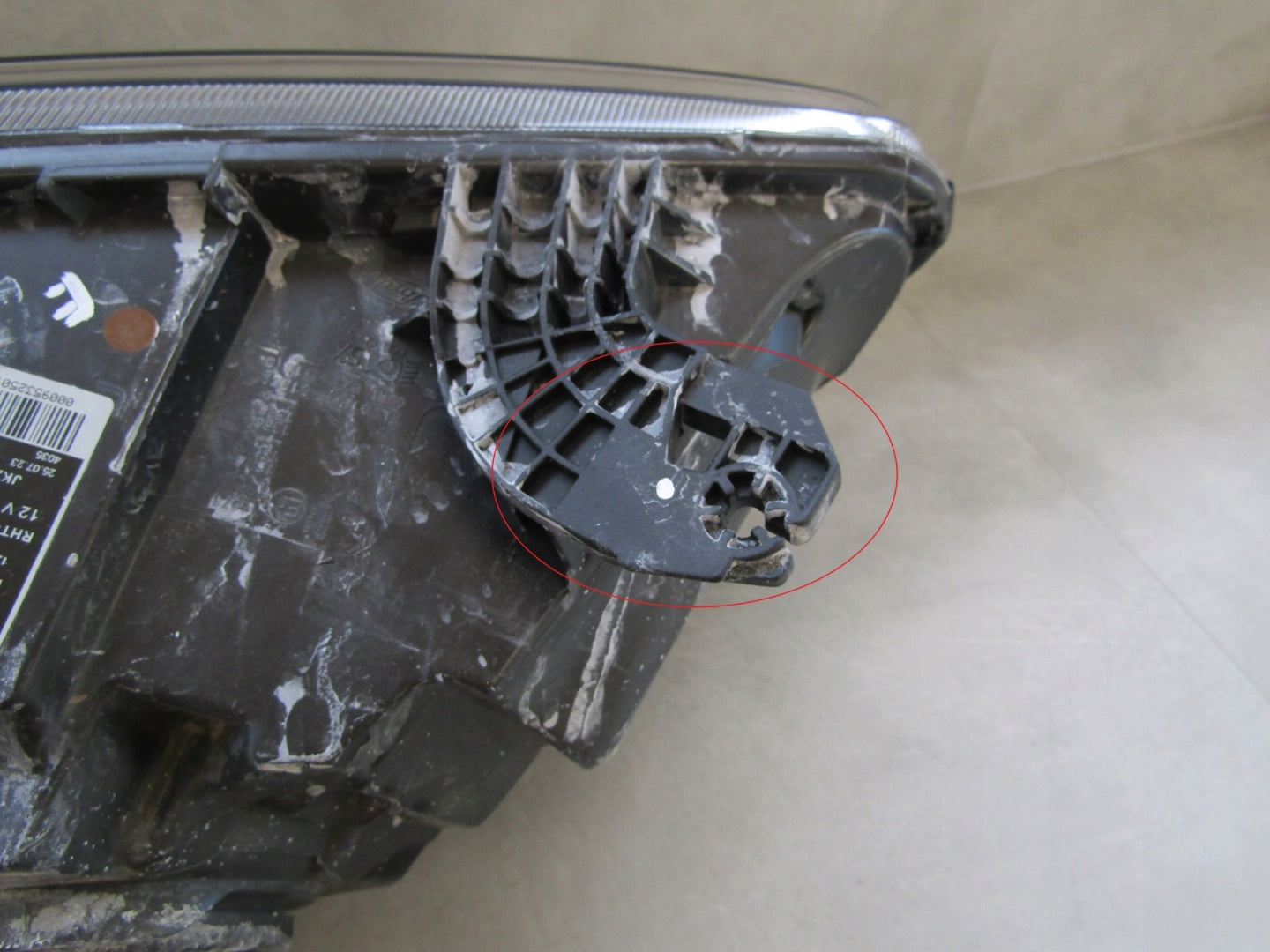 HEADLIGHT FORD TRANSIT CUSTOM LIFT STANDARD LED LENS 17-23 LH