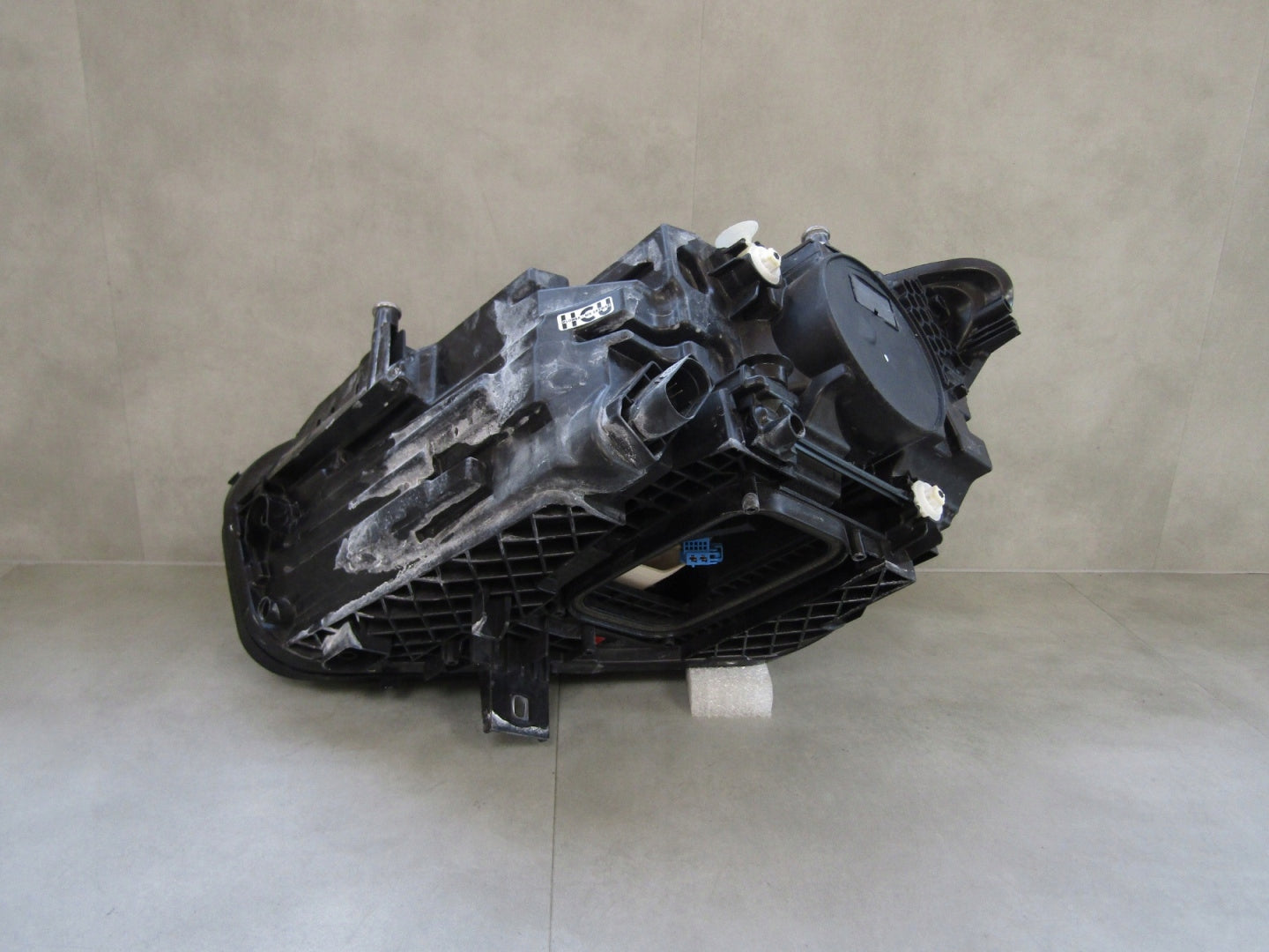 MERCEDES B CLASS W247 LIFT MULTIBEAM 23- HEADLIGHT RH A2479061404