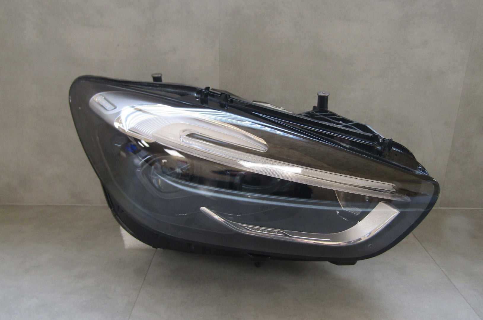 MERCEDES B CLASS W247 LIFT MULTIBEAM 23- HEADLIGHT RH A2479061404
