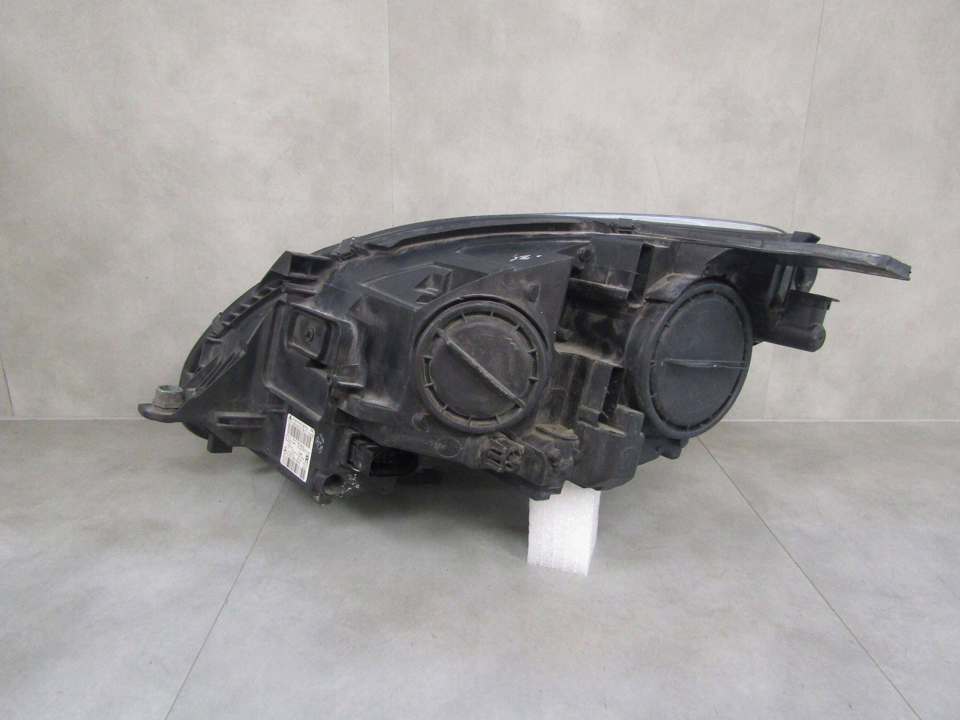 MERCEDES R CLASS LIFT HEADLIGHT LENS RIGHT RH 2518202861 09-14