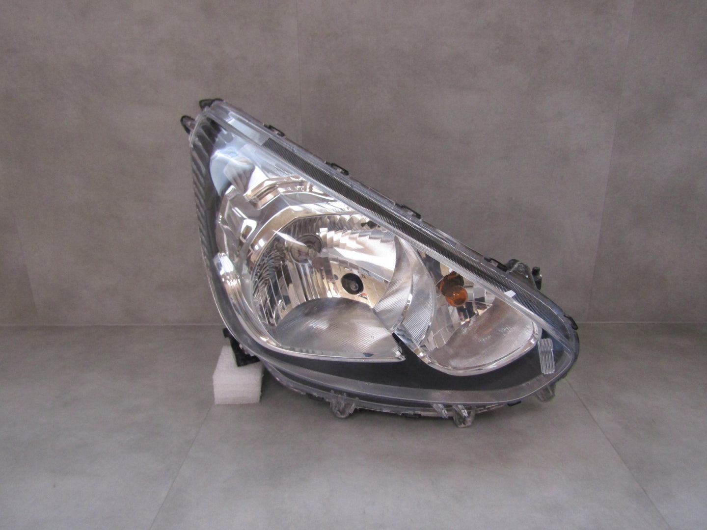MITSUBISHI SPACE STAR 2 II HEADLIGHT STANDARD 12-15 RH