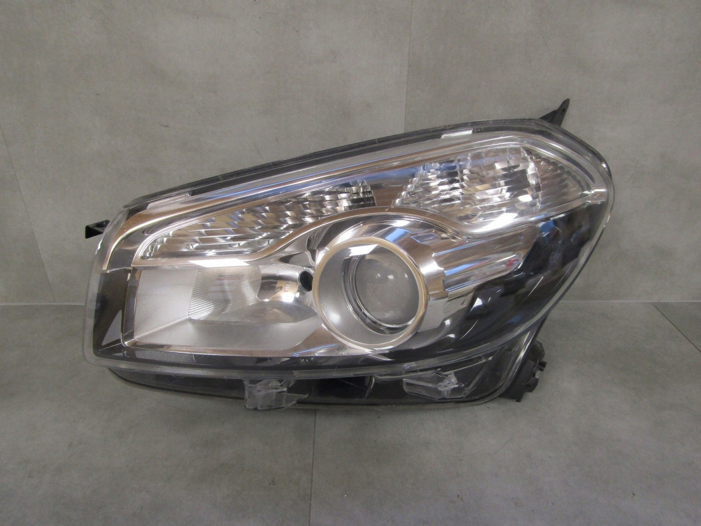 HEADLIGHT NISSAN QASHQAI I J10 LIFT XENON NON-SWIVEL 09-13 LH LEFT 26060