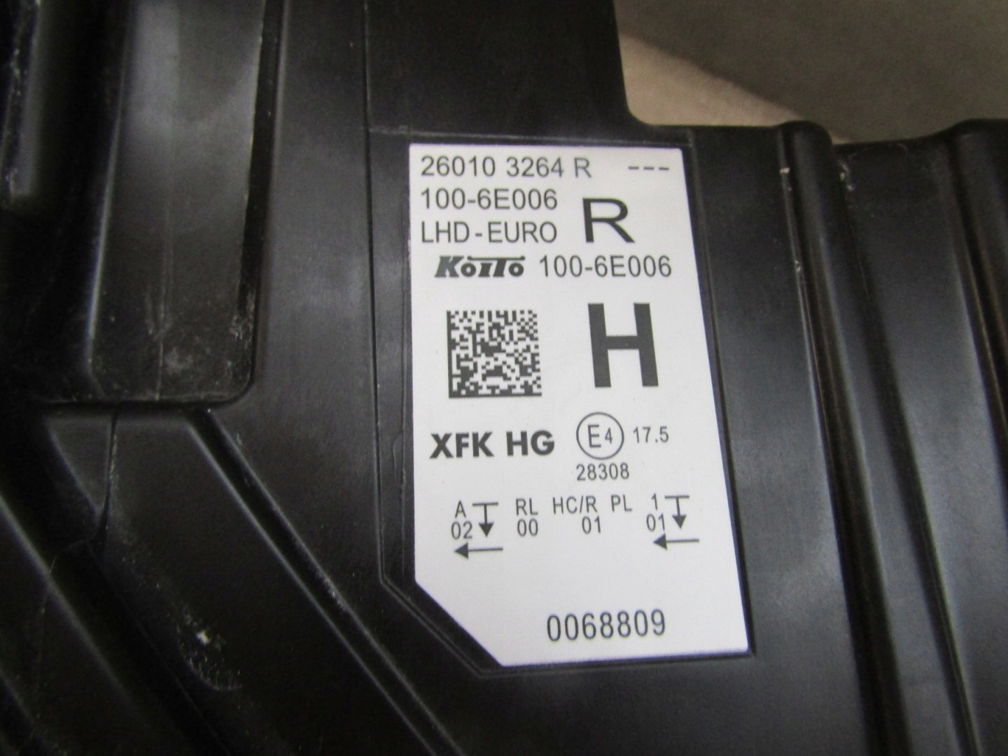 FRONT LAMP RENAULT KANGOO IV 4 LED RH RIGHT 21- 260103264R