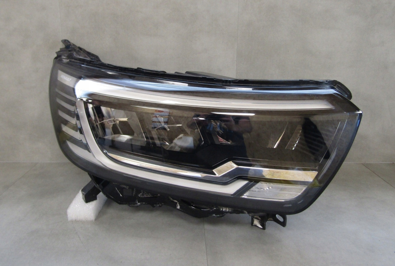 FRONT LAMP RENAULT KANGOO IV 4 LED RH RIGHT 21- 260103264R