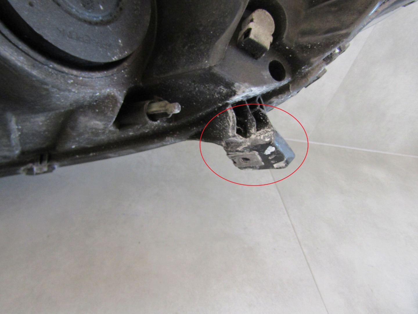 HEADLIGHT RENAULT SCENIC III STANDARD 09-13 RH 260100023R