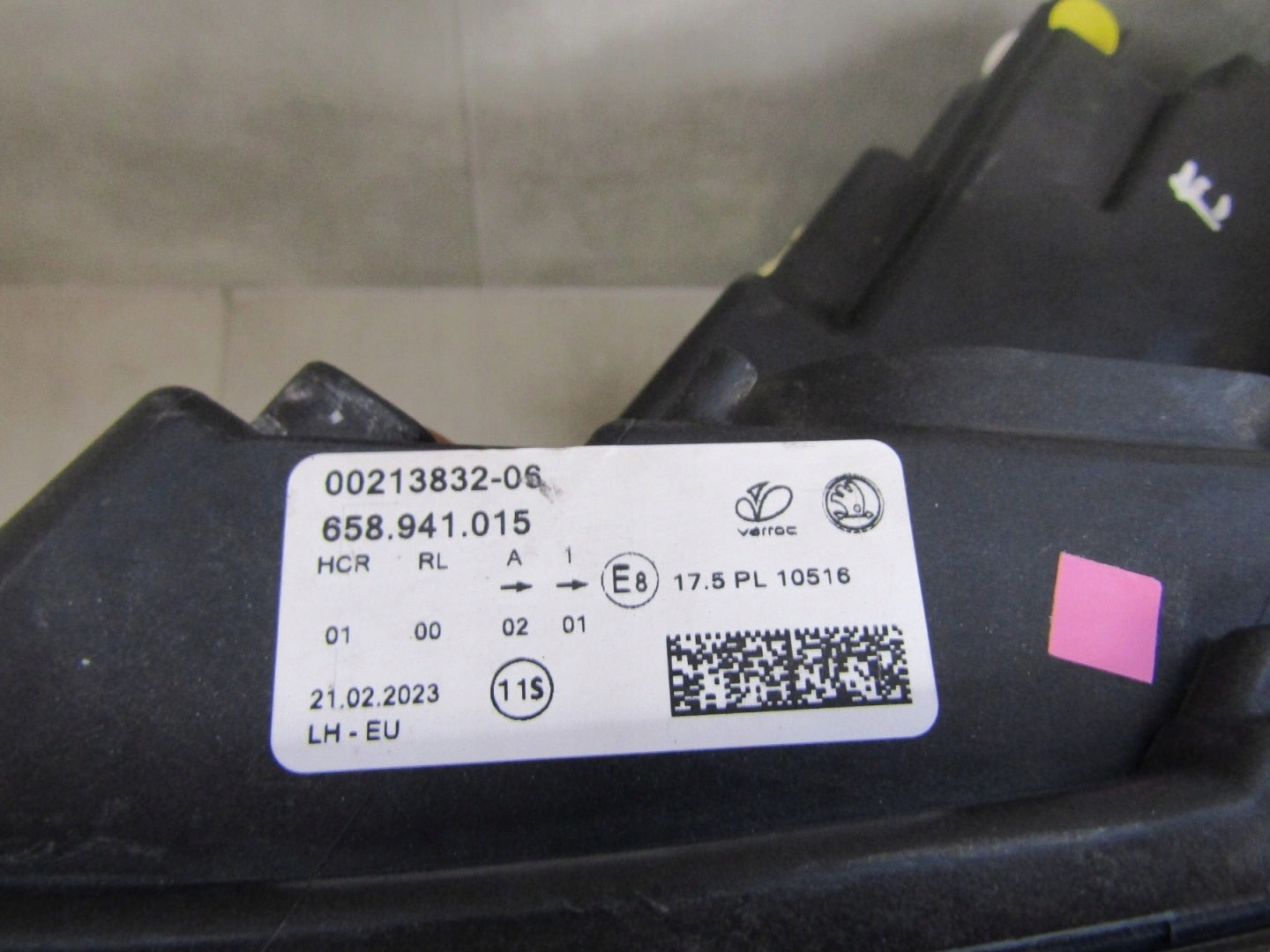 SKODA KAMIQ 658 LED 19-23 LH LEFT HEADLIGHT 658941015