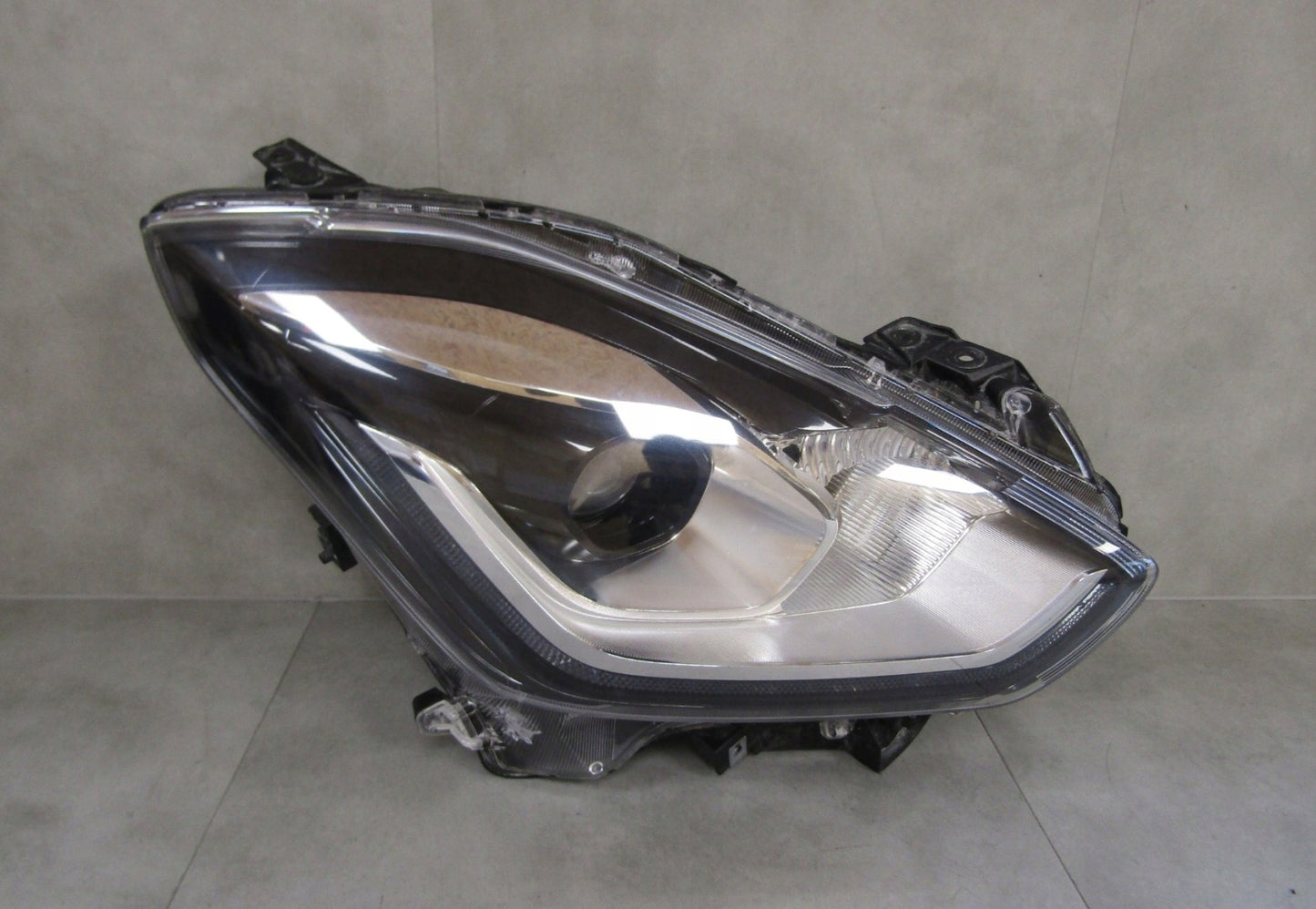 HEADLIGHT SUZUKI SWIFT VI MK8 VIII LED RH 19-24 W2966