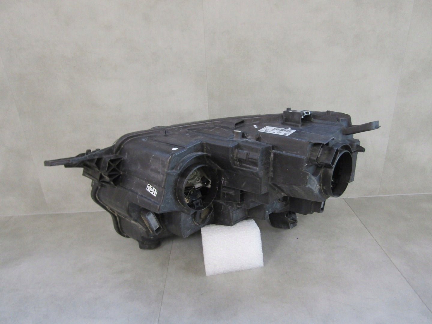 HEADLAMP TOYOTA PROACE CITY REGULAR RH RIGHT 19- 9835780580