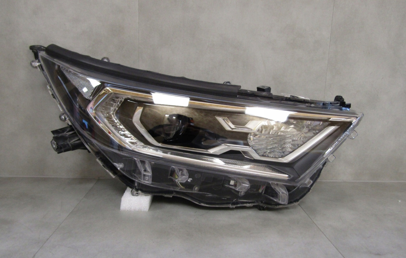 HEADLIGHT TOYOTA RAV4 IV 5 V LED 19-21 RH RIGHT
