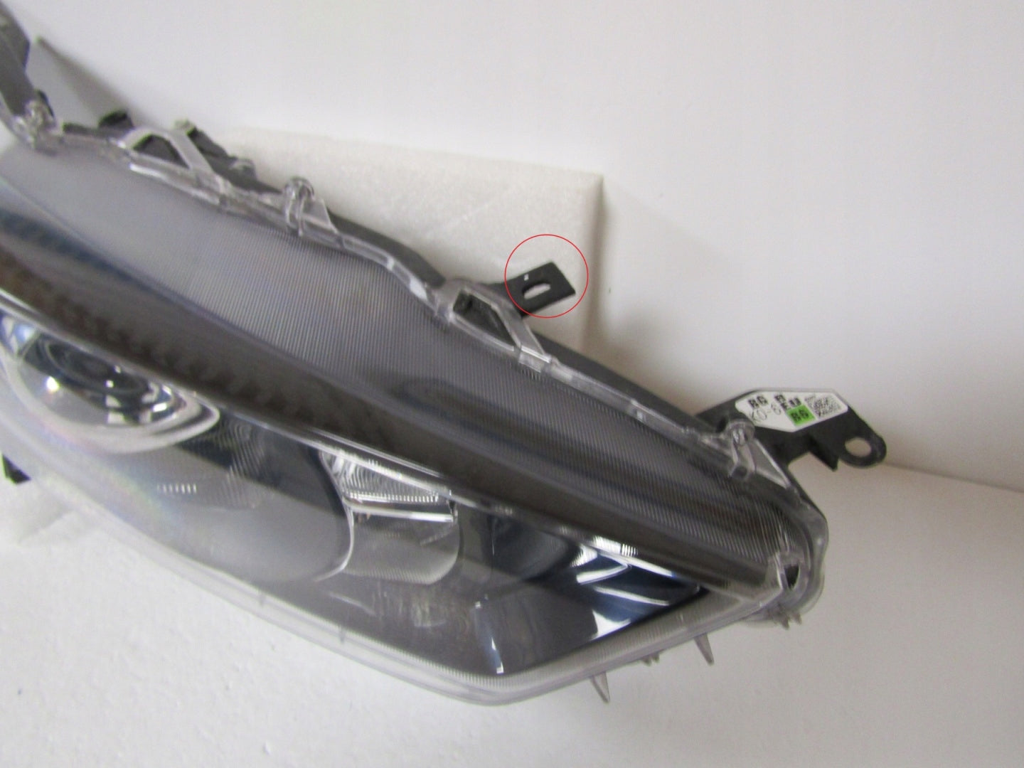 TOYOTA YARIS 4 IV HEADLIGHT STANDARD LENS 20- / MAZDA 2 22- RH