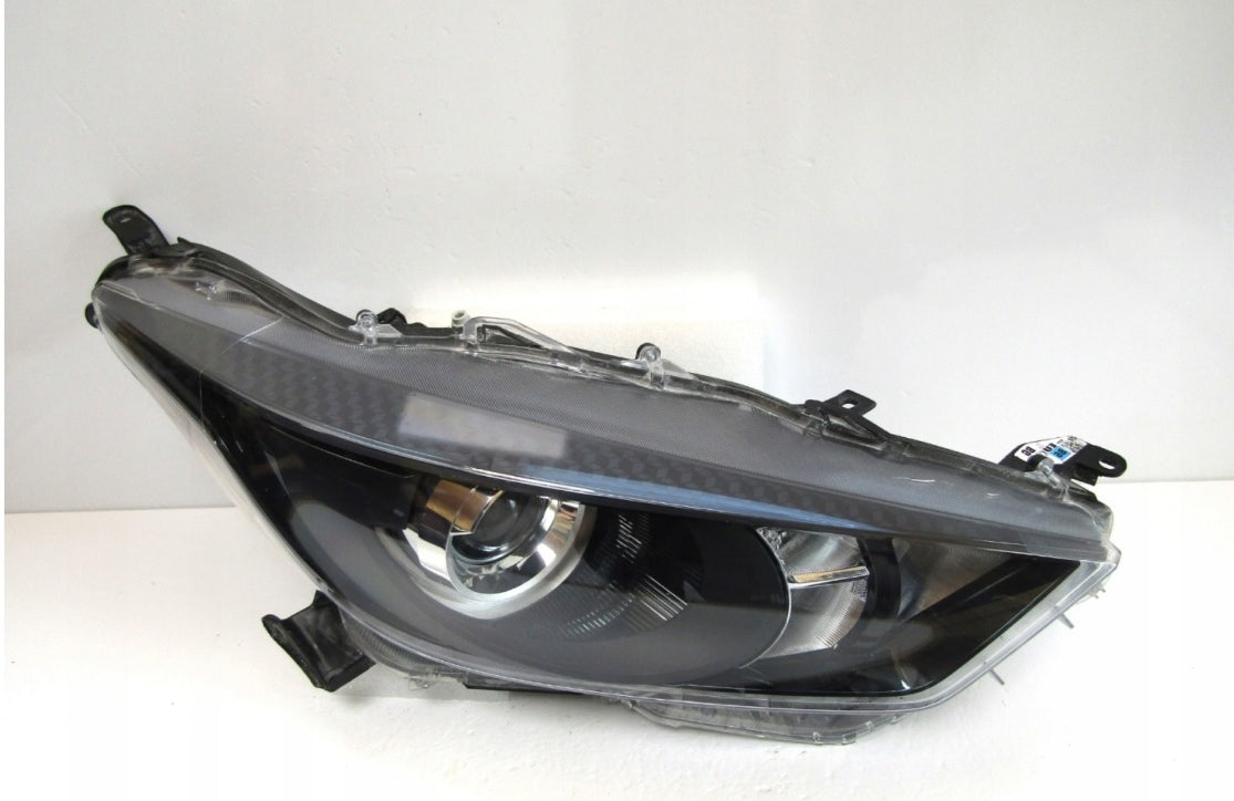 TOYOTA YARIS 4 IV HEADLIGHT STANDARD LENS 20- / MAZDA 2 22- RH