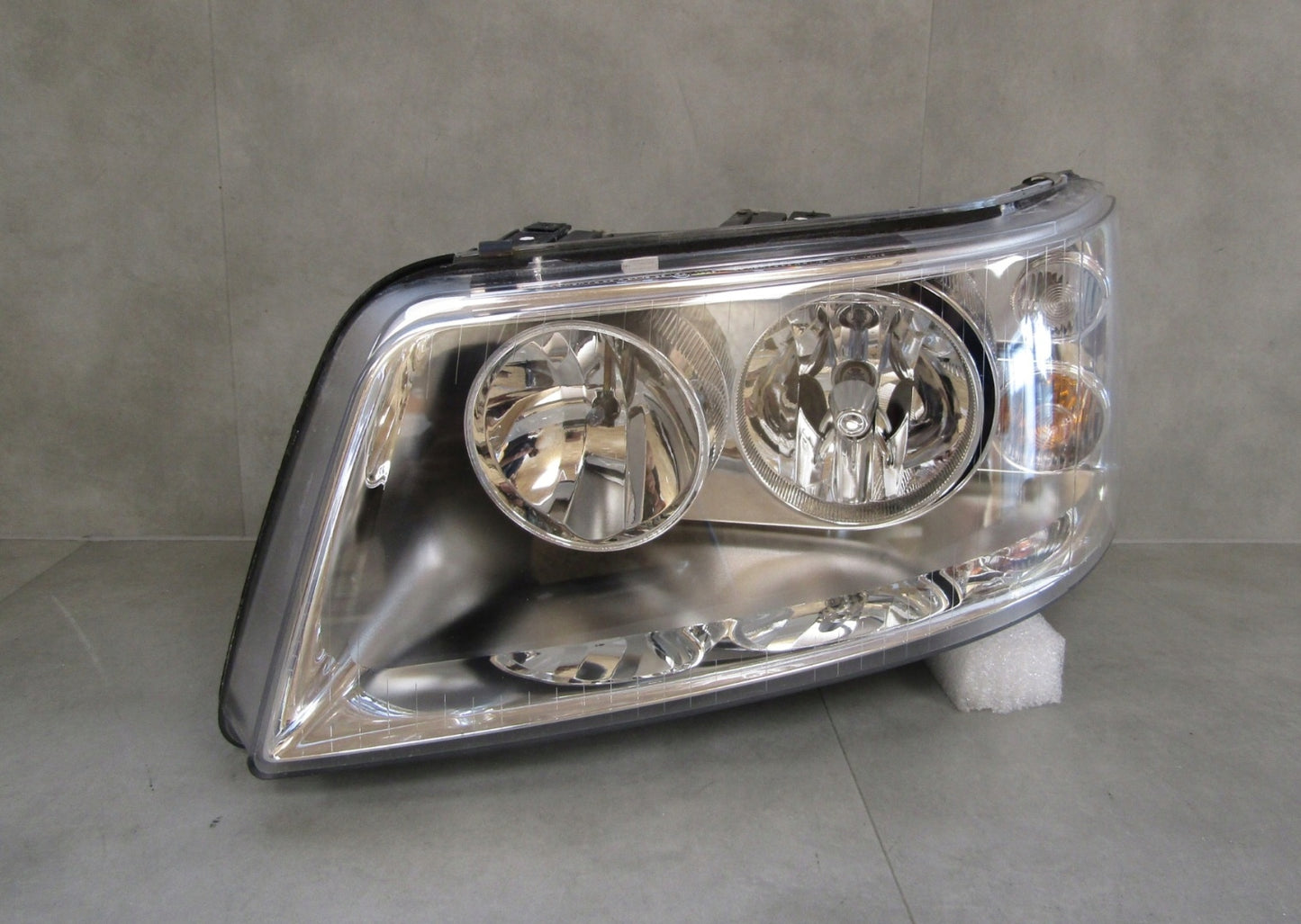 VOLKSWAGEN T5 MULTIVAN STANDARD HEADLIGHT LH LEFT 03-