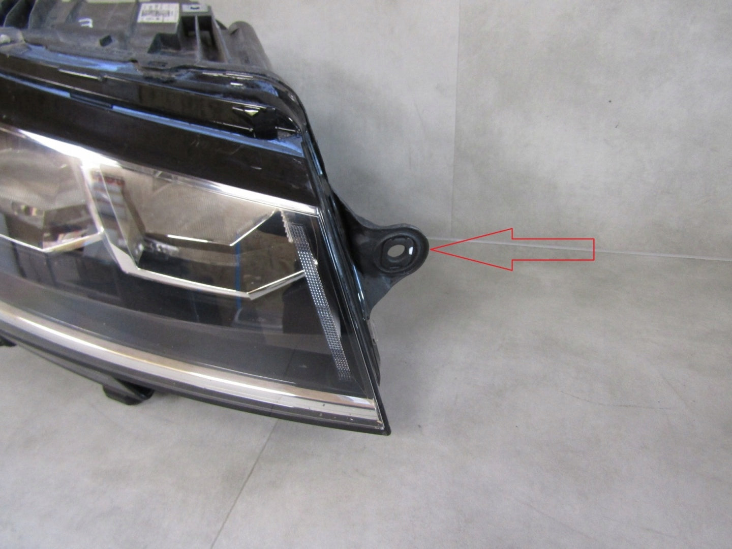 VW T6 TRANSPORTER HEADLIGHT LIFT STANDARD 7L1 T6.1 RH 19-23 7L1941006B