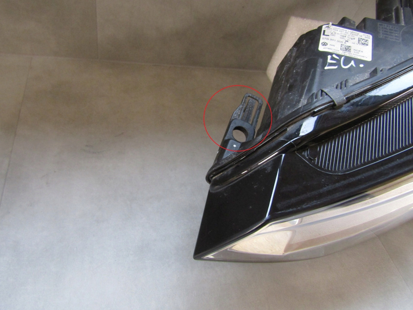 VW Touran 2 II 5TB HEADLIGHT Standard 15- LH 5TB941005A