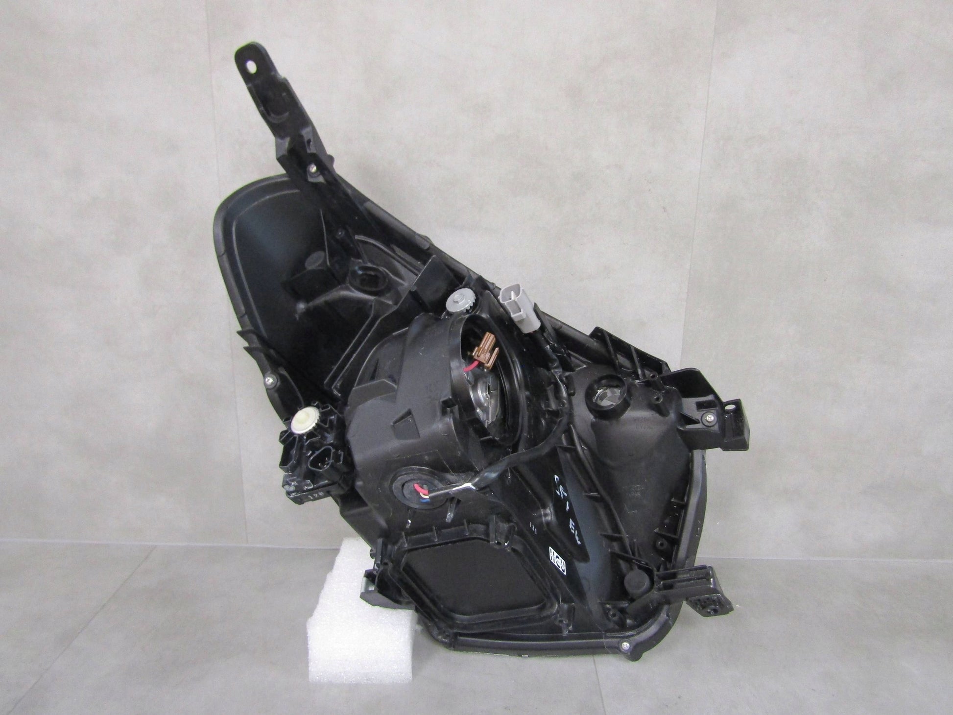 Aston Martin Cygnet 11-13 Front Lamp | Standard Lens | LH | Left | KOITO 74-1