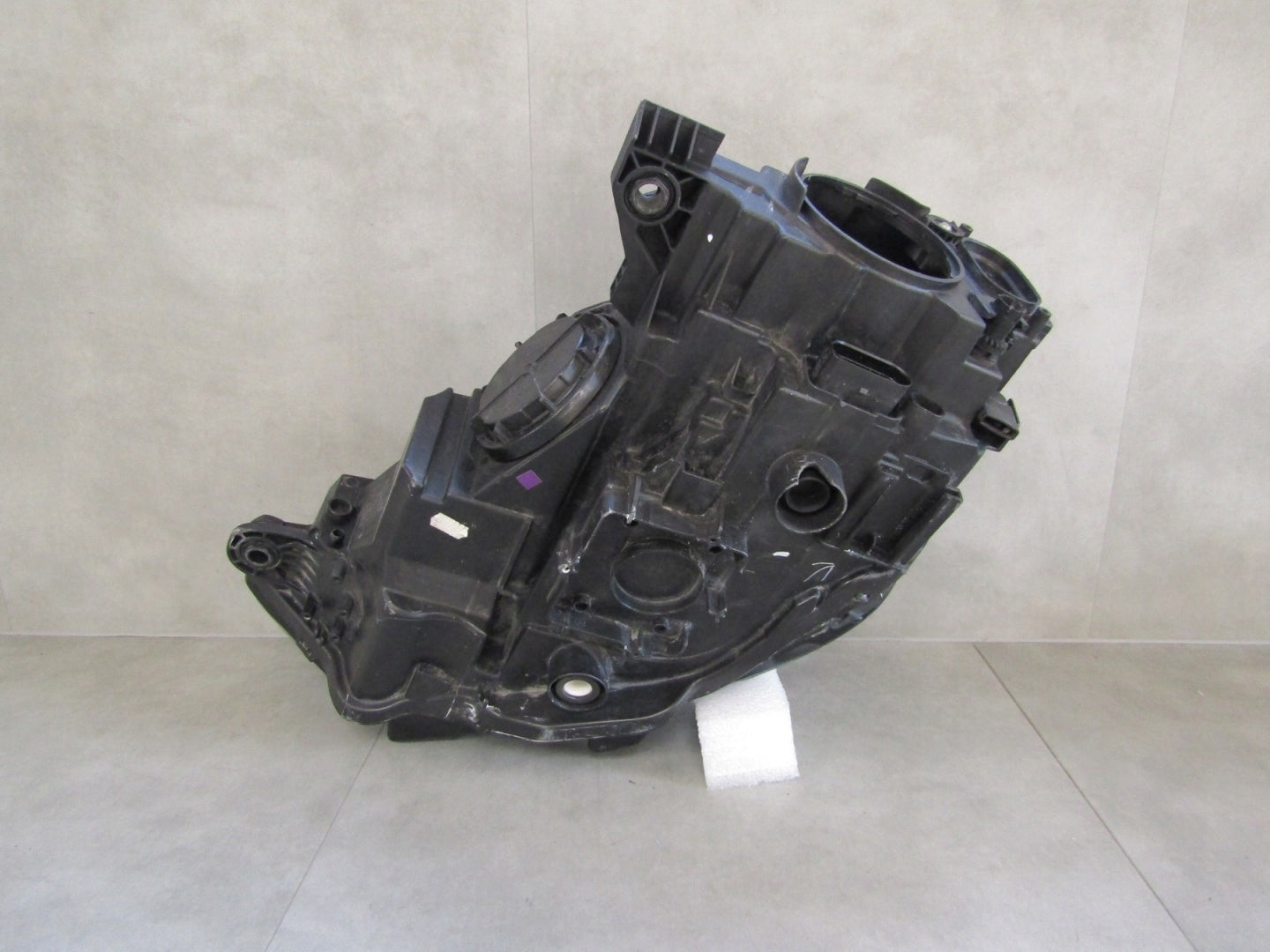 Audi A3 8V E-TRON LIFT XENON HEADLIGHT 16-20 RH 8V0941006H