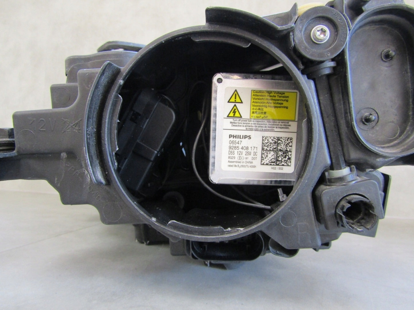 Audi A3 8V E-TRON LIFT XENON HEADLIGHT 16-20 RH 8V0941006H