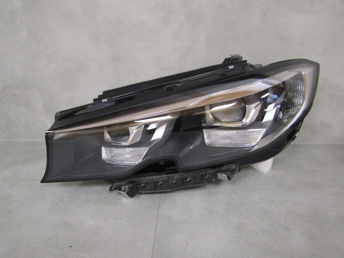 Front Lamp BMW 3 G20 G21 FULL LED 18-23 LH LEFT 8496149