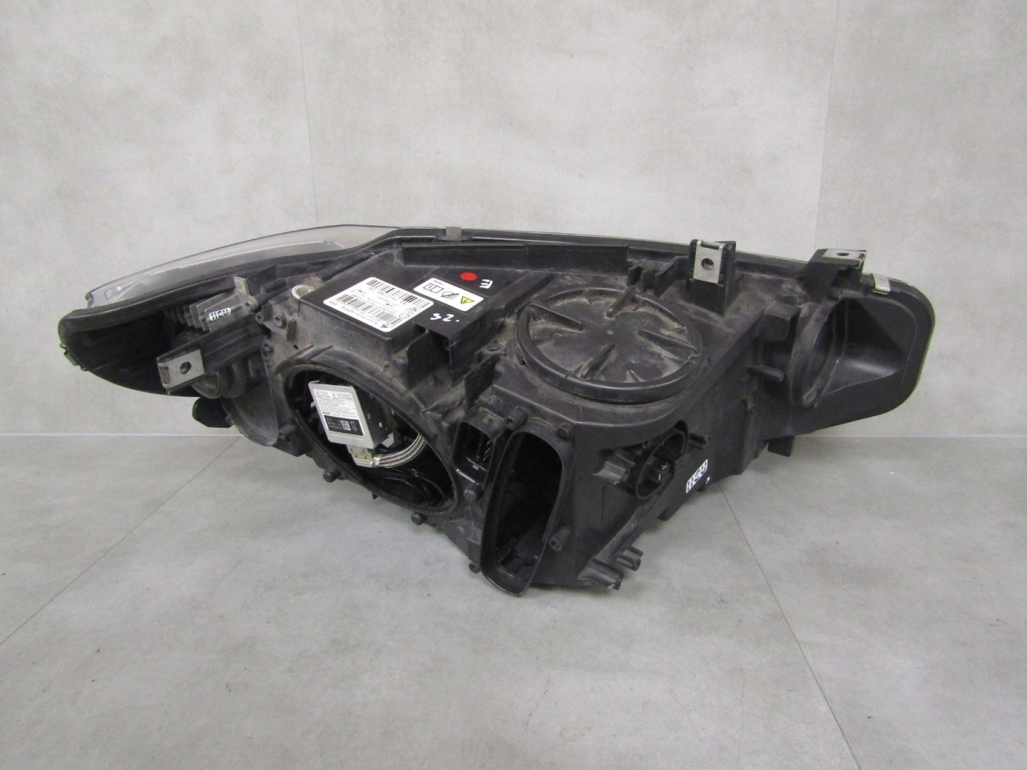 Front Light BMW 4 F32 F33 F36 XENON NON-SWIVEL 13-17 LH LEFT 7410785