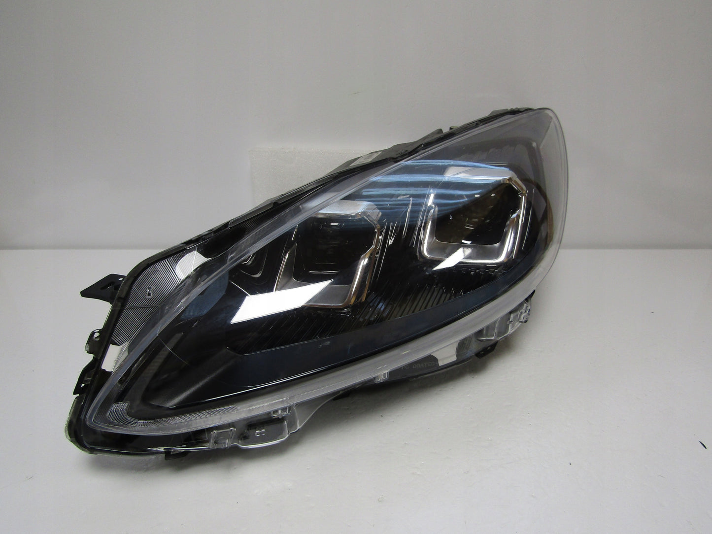 Ford Kuga MK3 FULL LED Front Lamp LH 19-24 LV48-13E017-AH