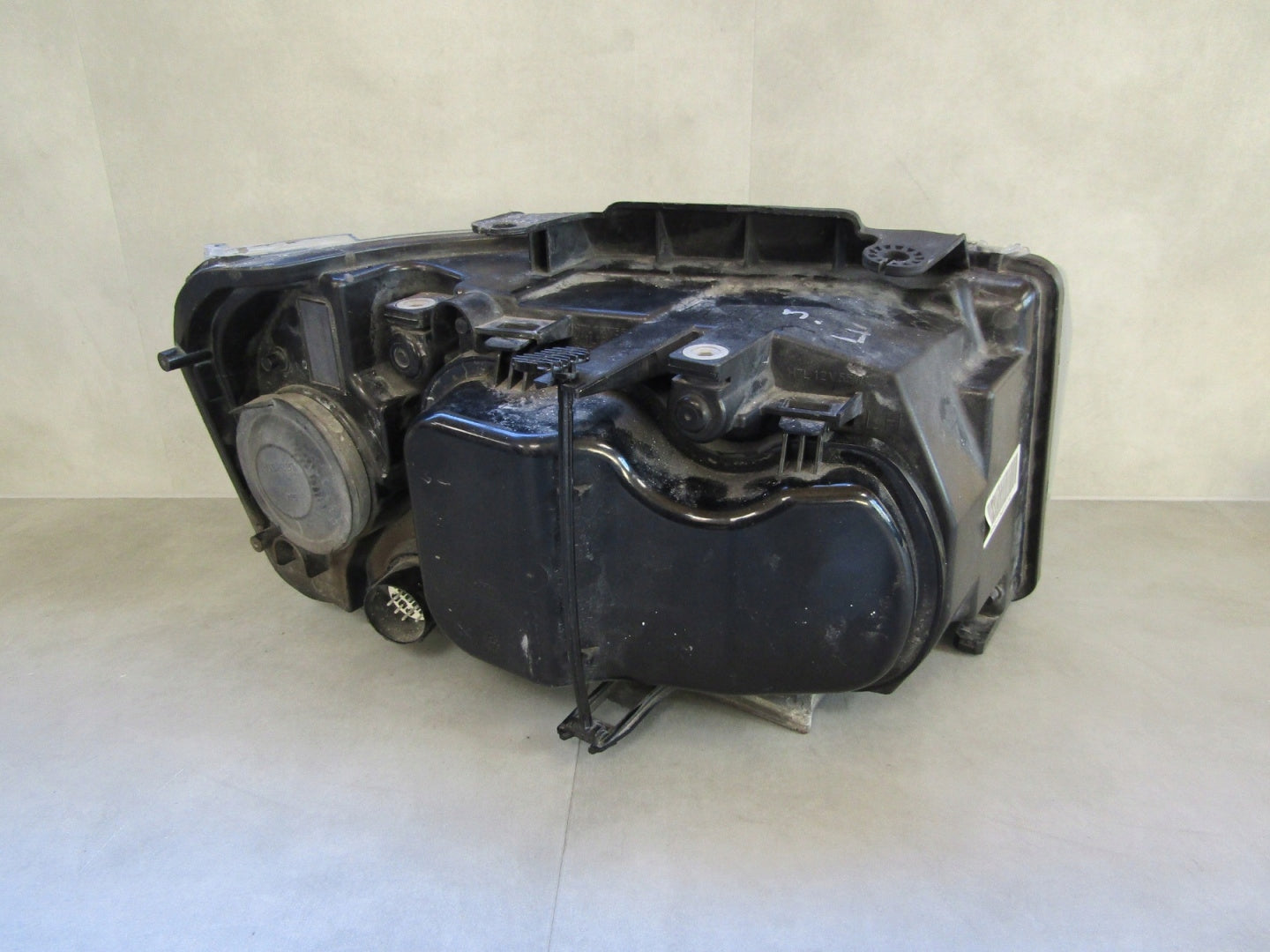 Headlight Land Rover Freelander 2 II XENON NON-SWIVEL 06-11 LH 6H52