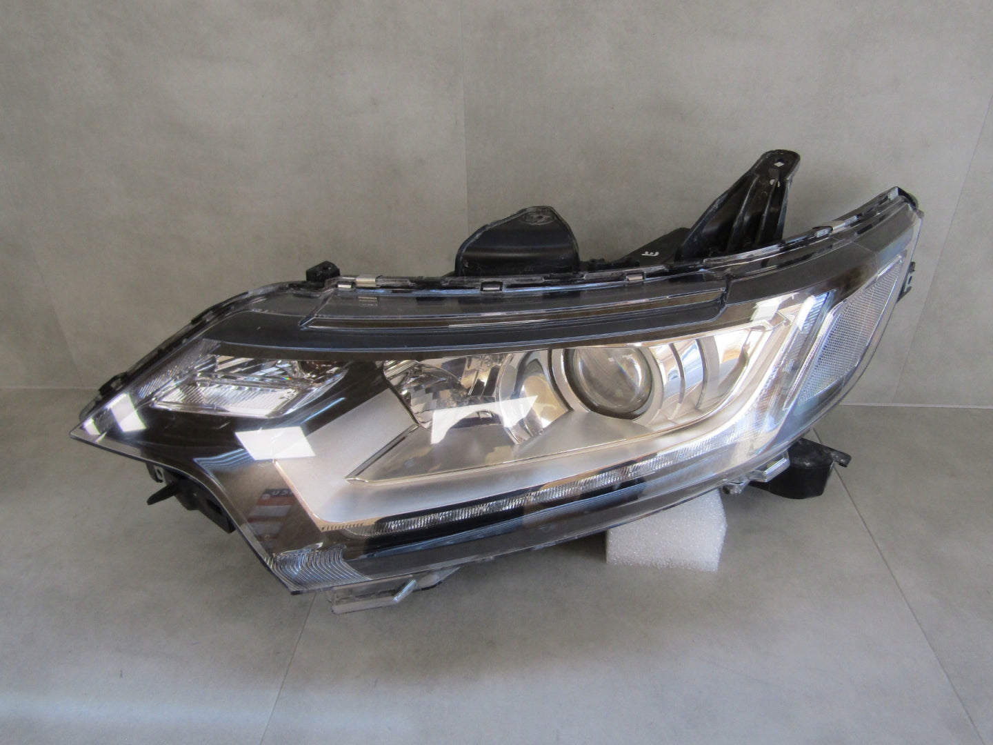 Front Lamp Mitsubishi Outlander 3 III LIFT STANDARD LENS 18-22 LH