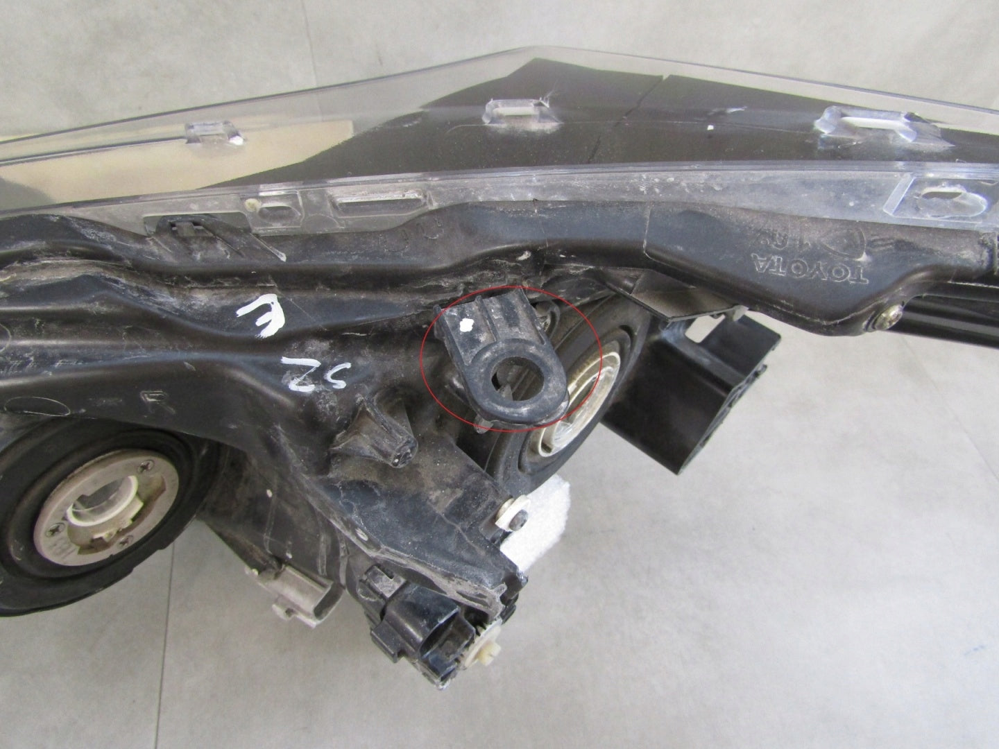 Front Lamp Toyota Corolla E16 E17 E18 Standard with LED 13-16 RH RIGHT 81110-02