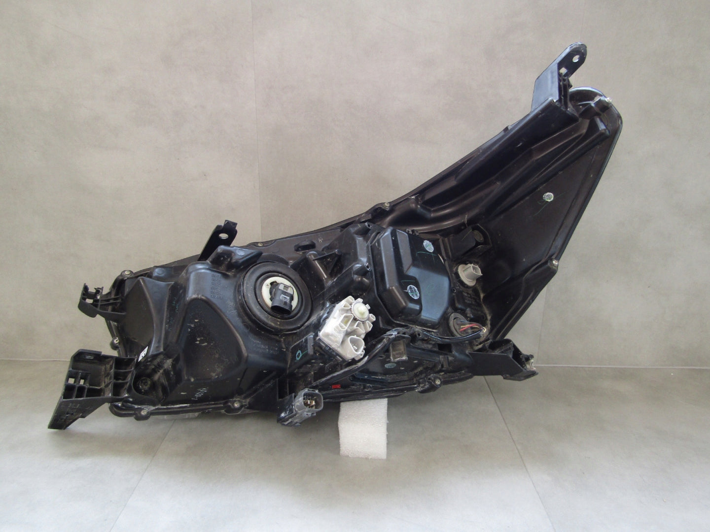 Headlight Toyota Hilux 8 VIII LED LENS 15- RH