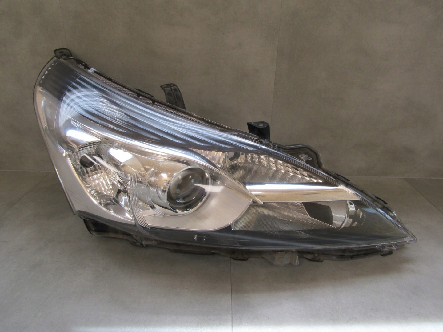 Front Headlight Toyota Verso LIFT STANDARD LENS 13-18 RH 81130-0F161