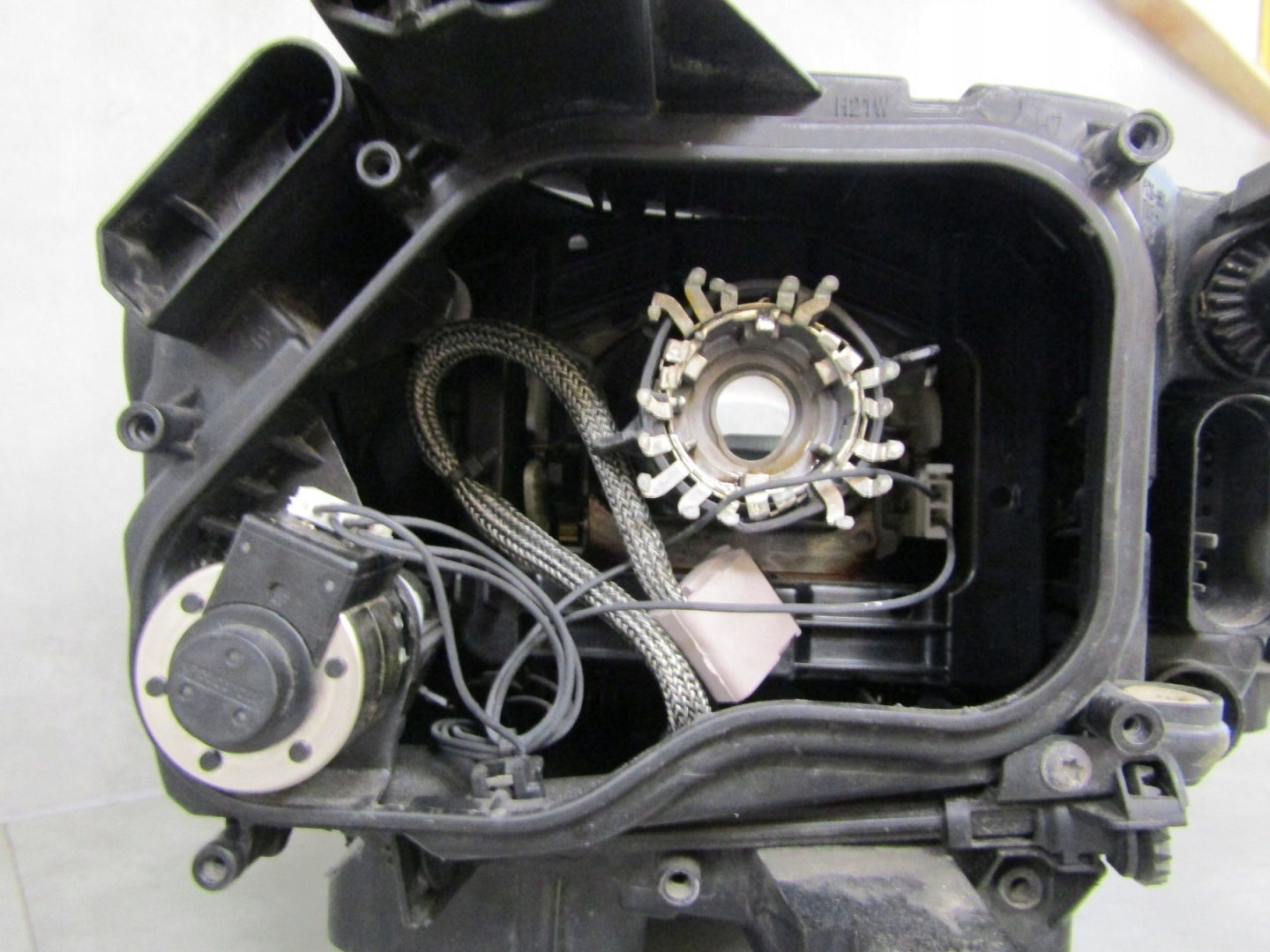 Headlight for VW Golf 7 VII XENON NON-CORNERING 12-16 LH