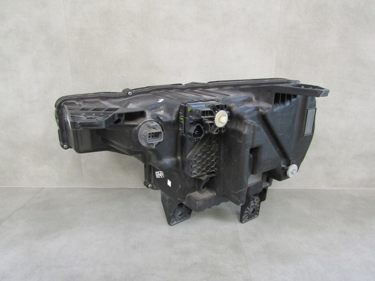 XPENG LED P7 20- RH Halogen Front Lamp