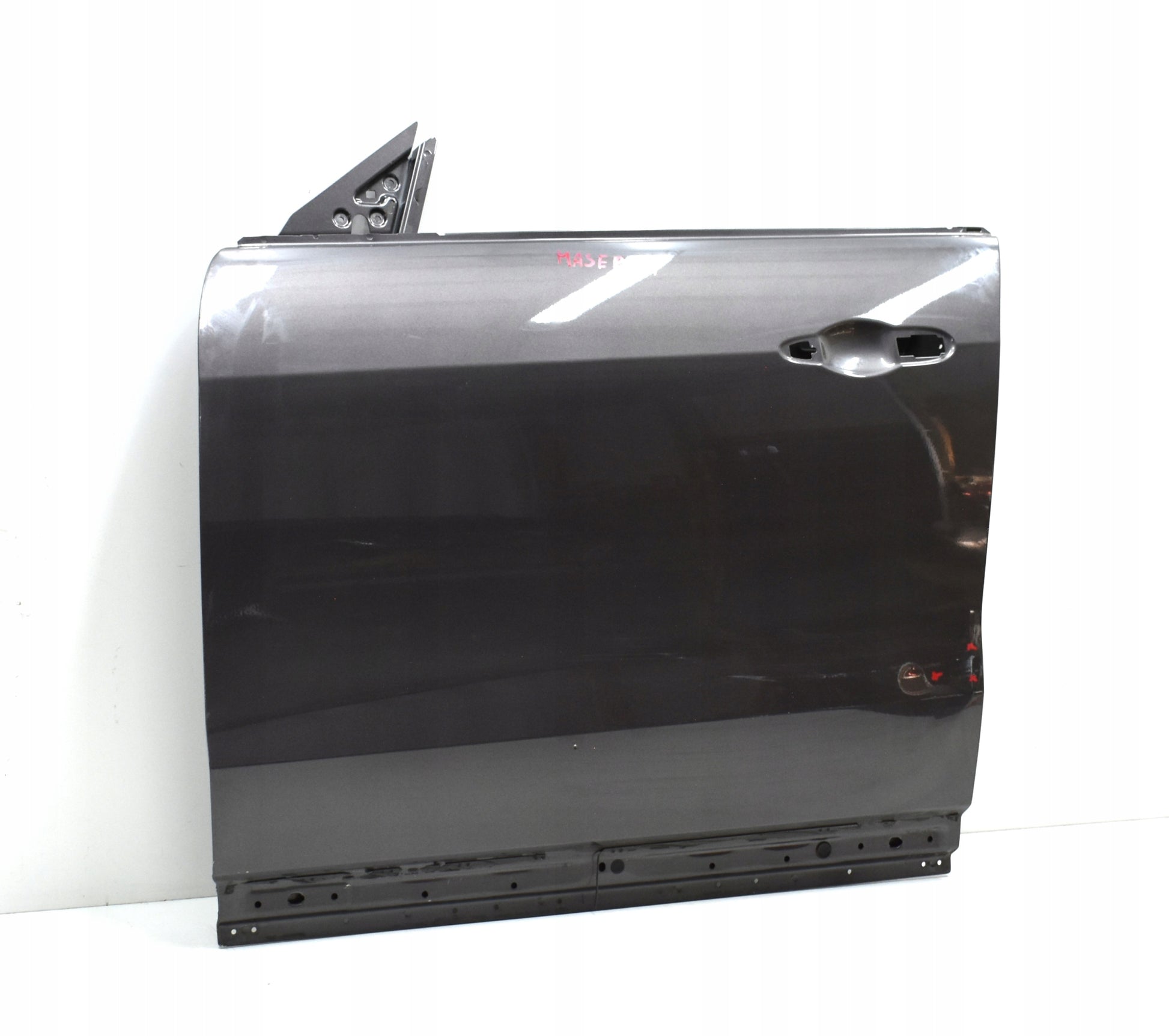 MASERATI LEVANTE LEFT FRONT DOOR ORG