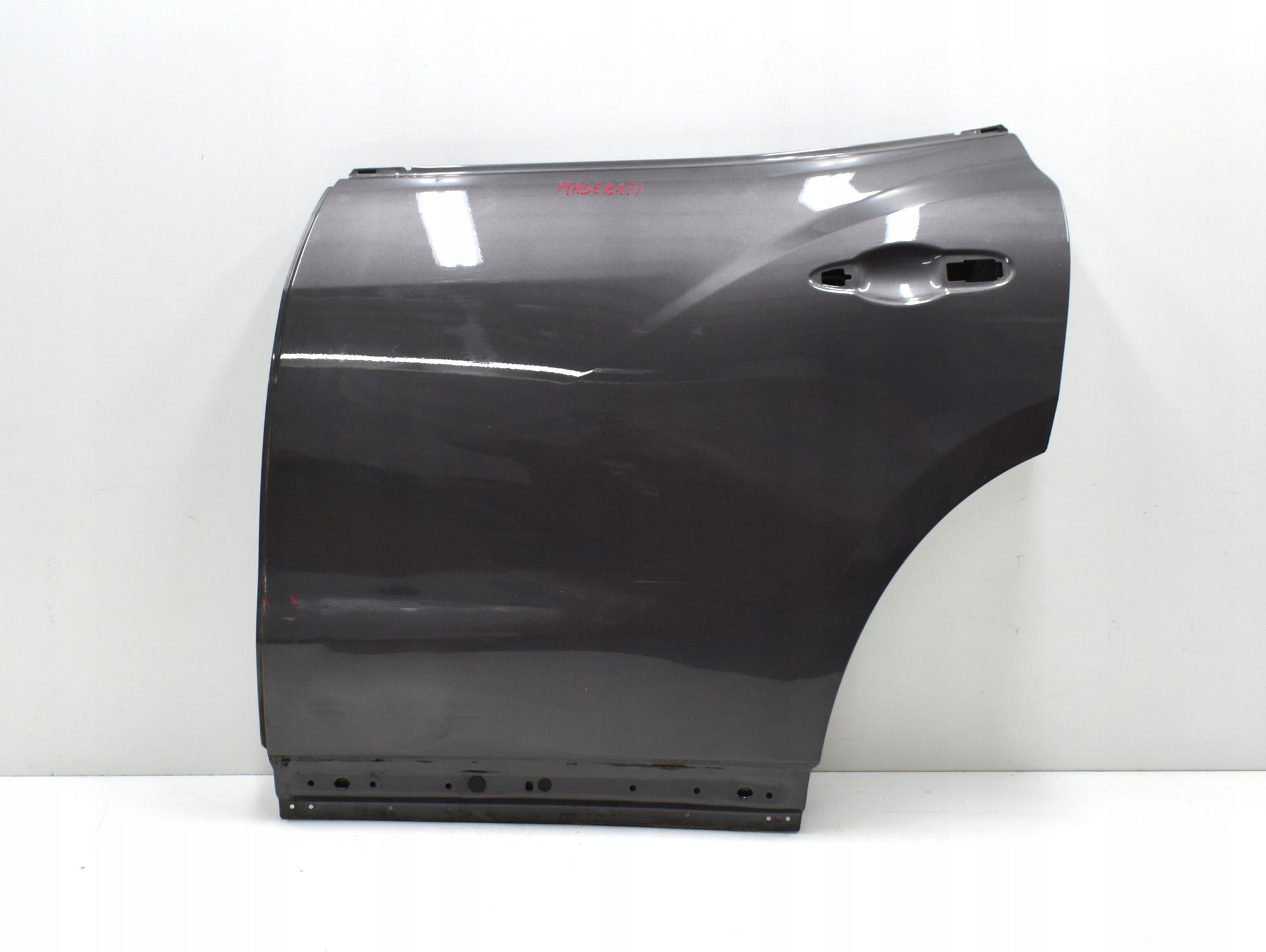 MASERATI LEVANTE LEFT REAR DOOR ORG