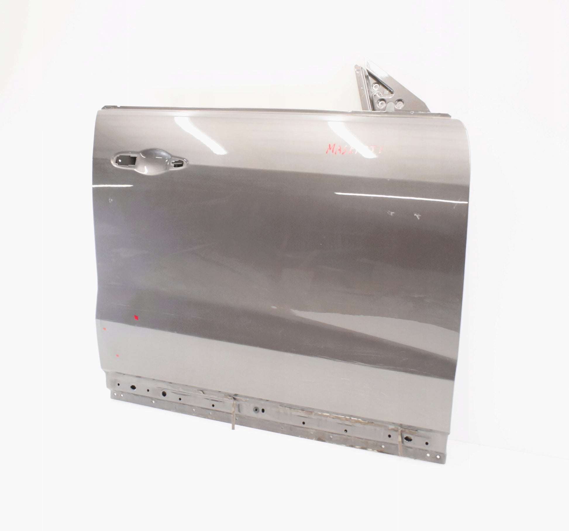 MASERATI LEVANTE FRONT RIGHT DOOR OEM