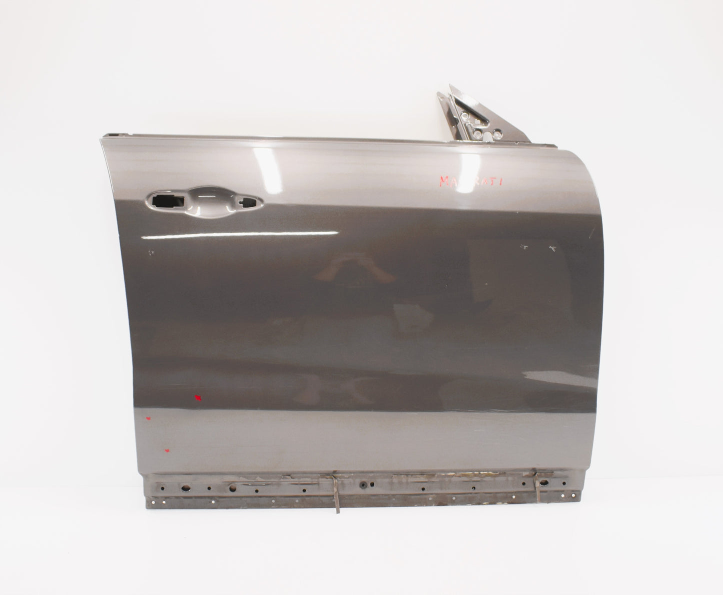 MASERATI LEVANTE FRONT RIGHT DOOR OEM